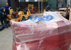 福瑞得機(jī)械座駕壓路機(jī)、手扶壓路機(jī)、灌縫機(jī)及時(shí)包裝發(fā)貨